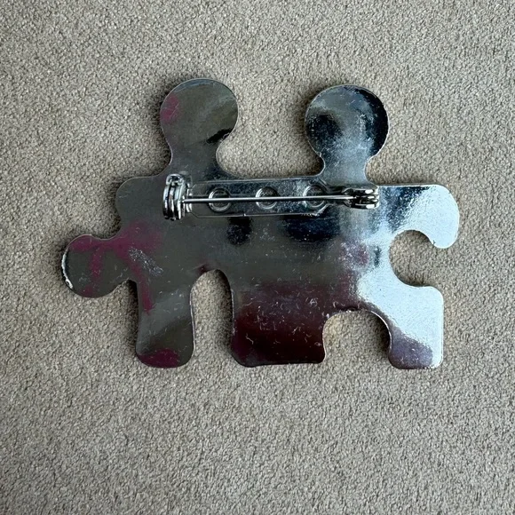 VINTAGE PIN BROOCH PUZZLE PIECES - Picture 5 of 5